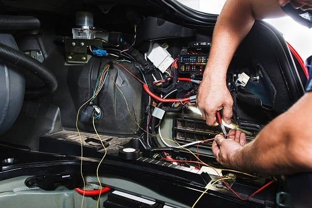 Otomotiv ECU kontrol ünitesi